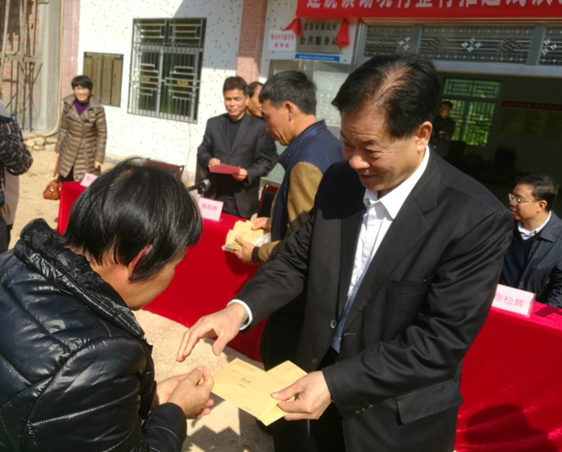 潮州市残联为建饶镇锡坑村整村残疾人脱贫造血