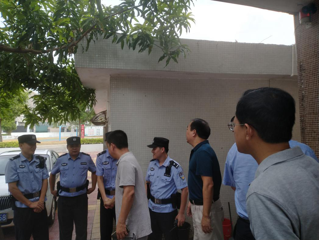 副县长张若群带队突击检查校园安保工作 - 潮州市饶平县人民政府网站